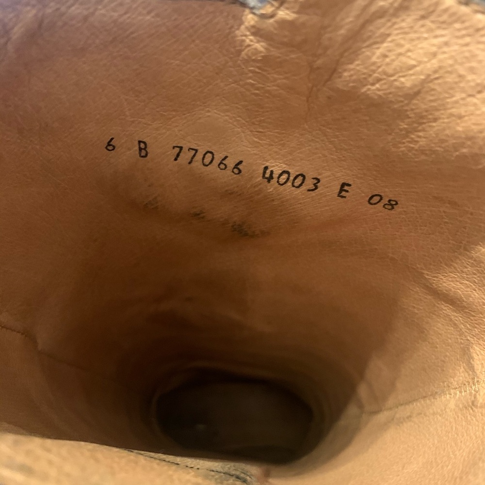 FRYE Boots - Picture 17 of 17